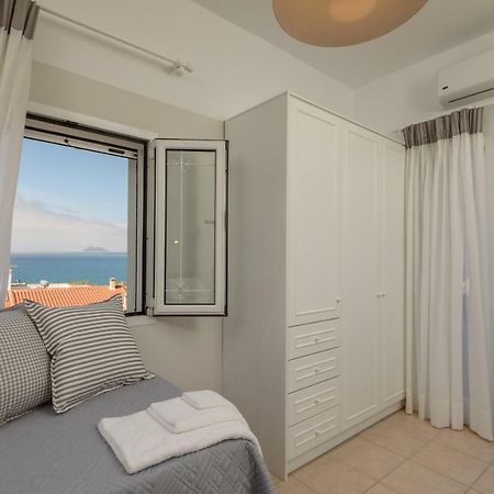 Full View In A Luxury House Kalamaki (Heraklion) Exterior foto